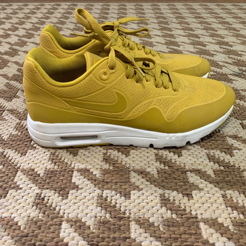 Nike Air Max 1 Ultra Moire mustard